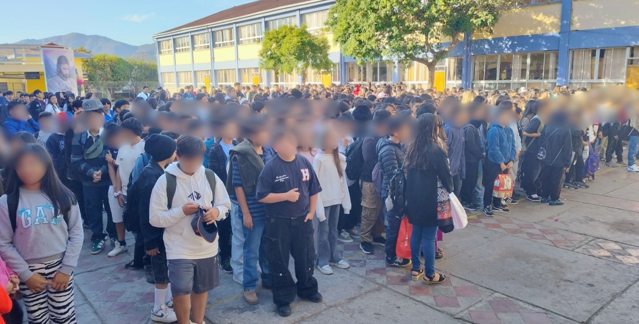 Estudiantes finalizan el año escolar